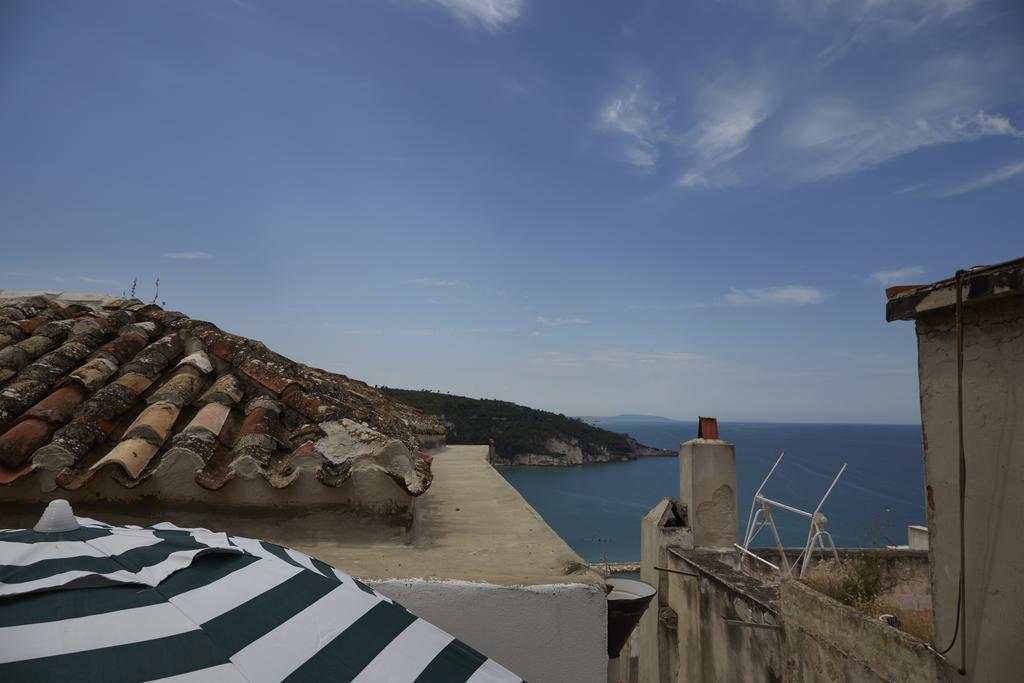 B&B Palazzo Della Torre Peschici Exterior photo